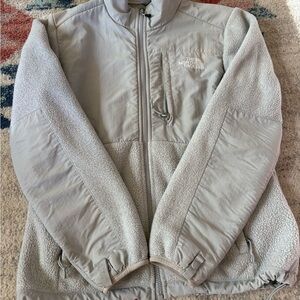The North Face women's Light Gray Performance Jacket